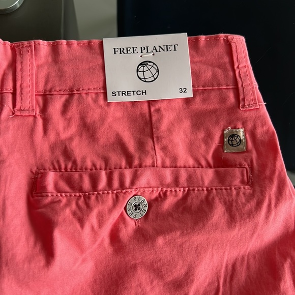 Free Planet Stretch Short - Picture 4 of 6